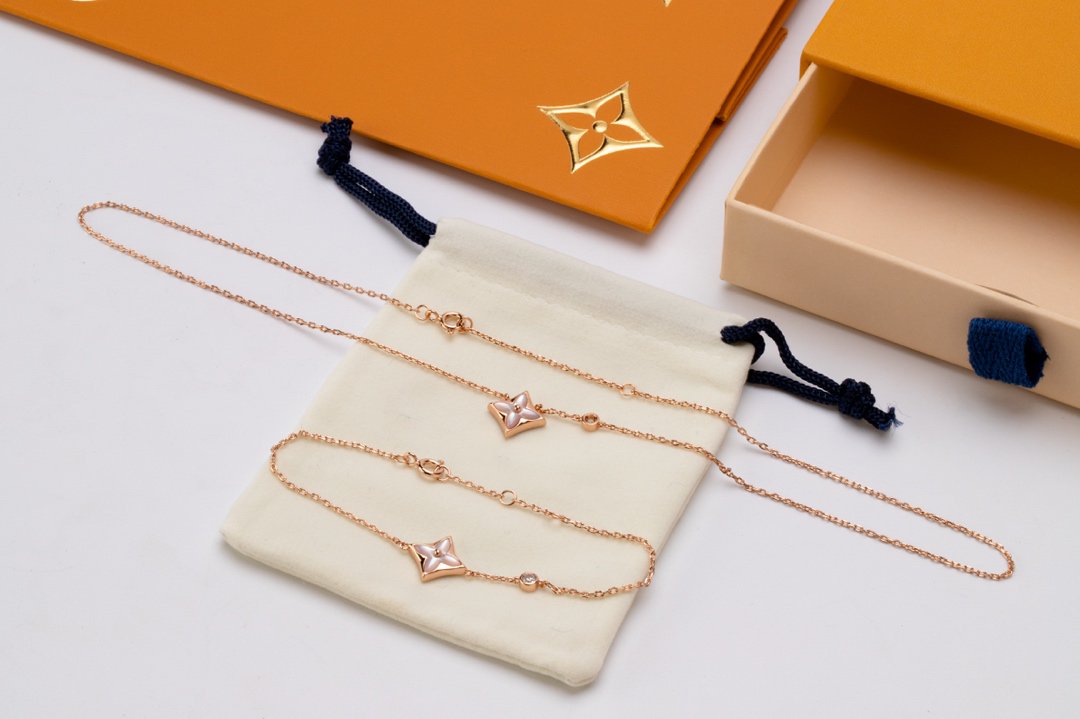 [AM]STAR PINK MOP 1 DIAMOND ROSE GOLD NECKLACE