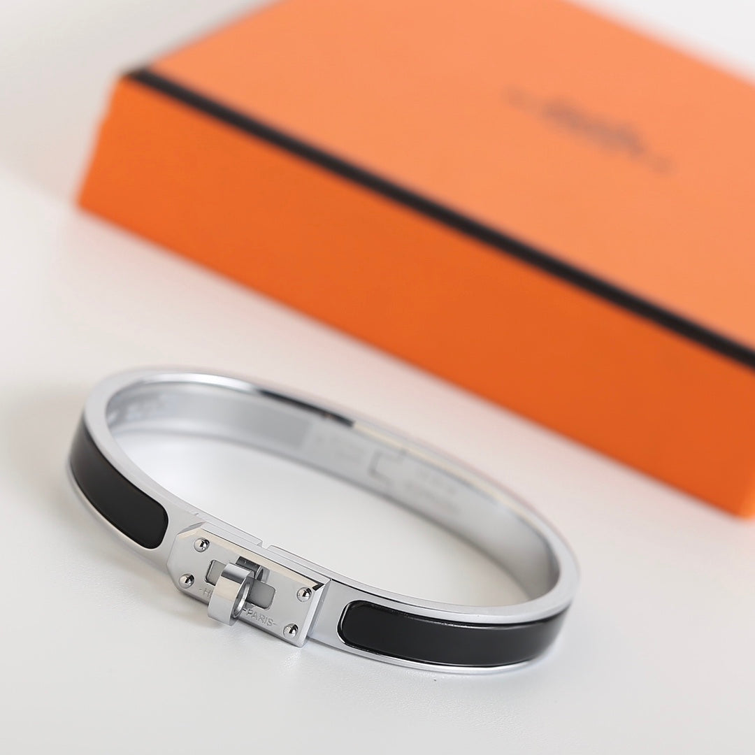 [AM]HM KELLY BLACK BRACELET