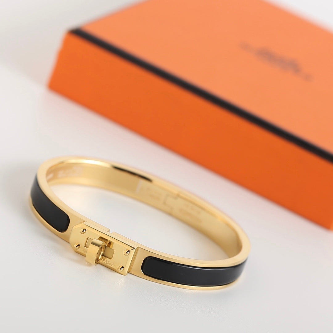 [AM]HM KELLY BLACK BRACELET
