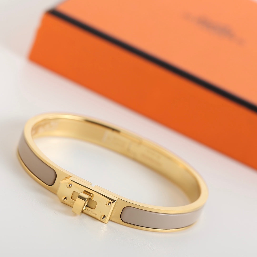 [AM]HM KELLY GREY BRACELET