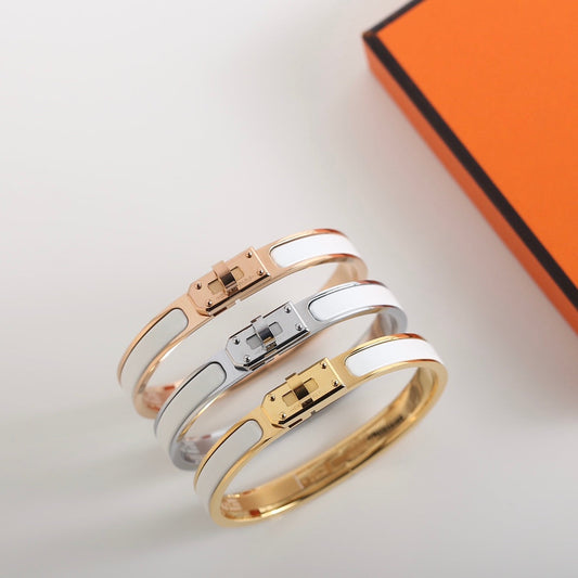 [AM]HM KELLY WHITE BRACELET