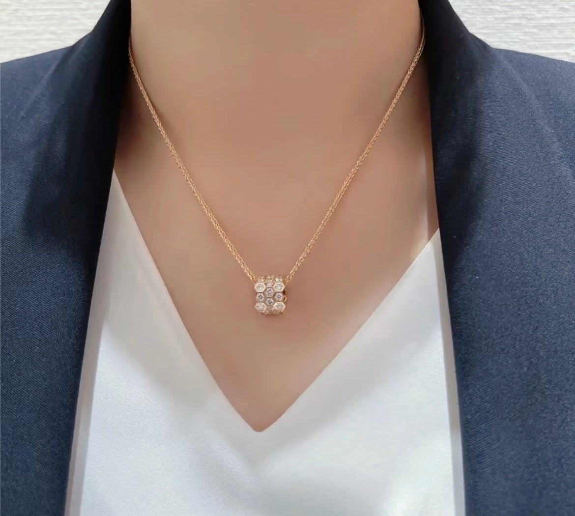 [AM]BEE LOVE DIAMOND PAVED 3 ROW NECKLACE