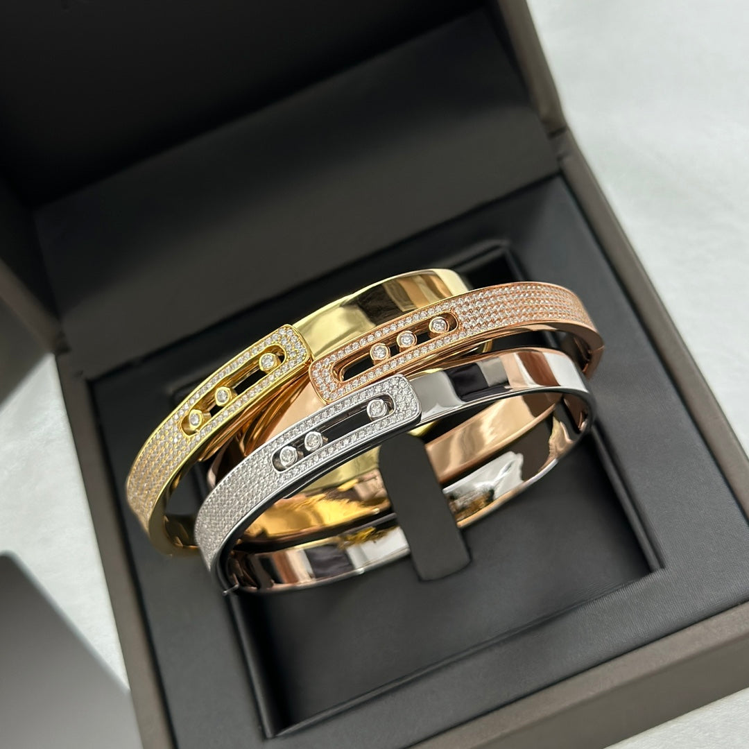 [AM]MOVE NOA PAVÉ DIAMOND BANGLE BRACELET