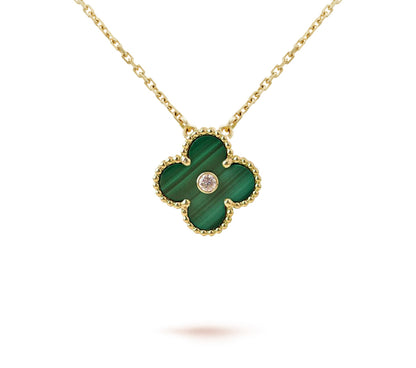 [AM]LIMITED EDITION CHRISTMAS CLOVER FLOWER NECKLACE - 15MM ANNUAL COLLECTIBLE PENDANT