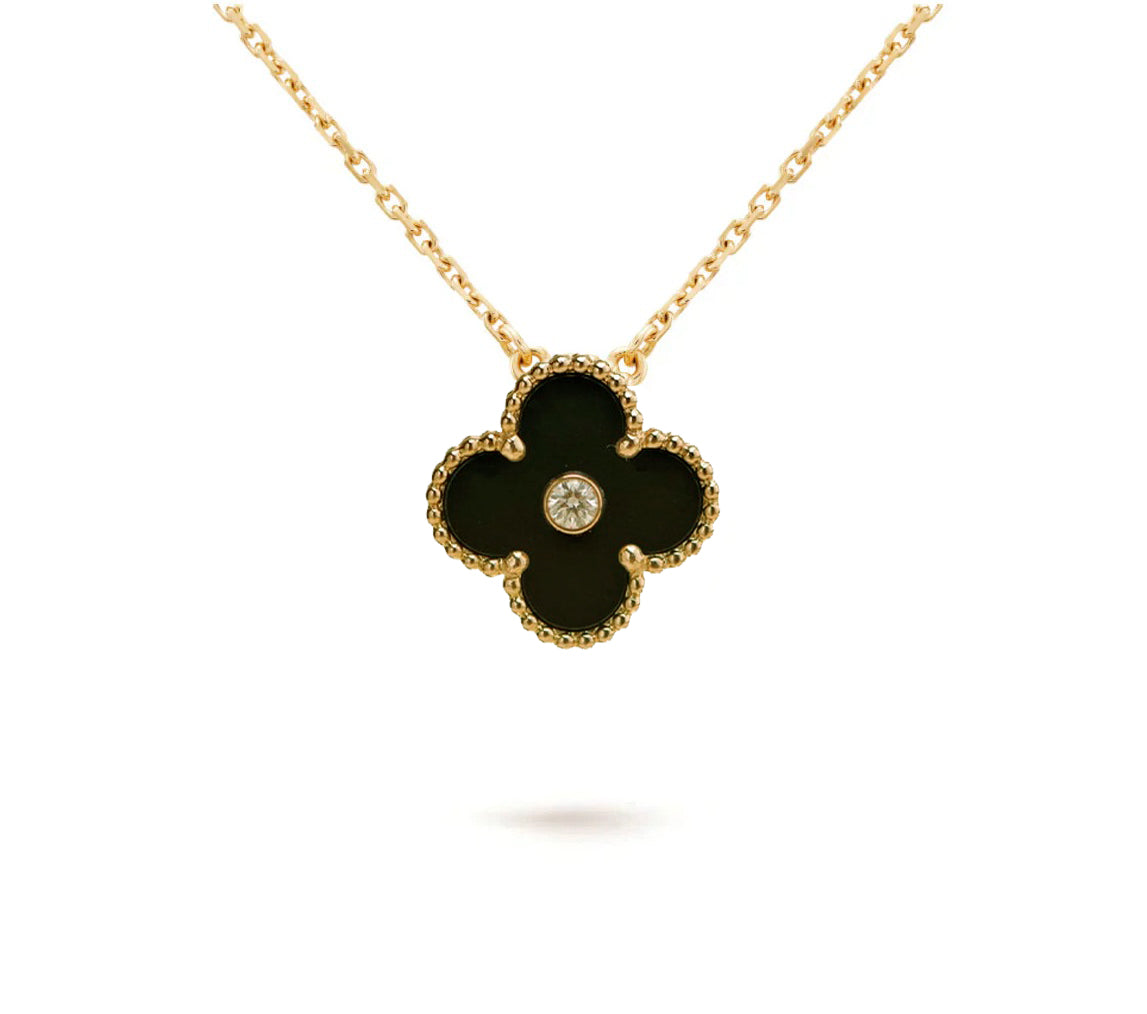 [AM]LIMITED EDITION CHRISTMAS CLOVER FLOWER NECKLACE - 15MM ANNUAL COLLECTIBLE PENDANT