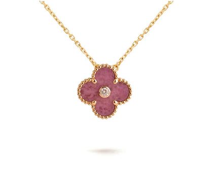 [AM]LIMITED EDITION CHRISTMAS CLOVER FLOWER NECKLACE - 15MM ANNUAL COLLECTIBLE PENDANT