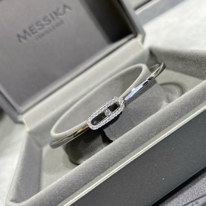 [AM]MOVE UNO PAVÉ FLEX BANGLE (MEDIUM)