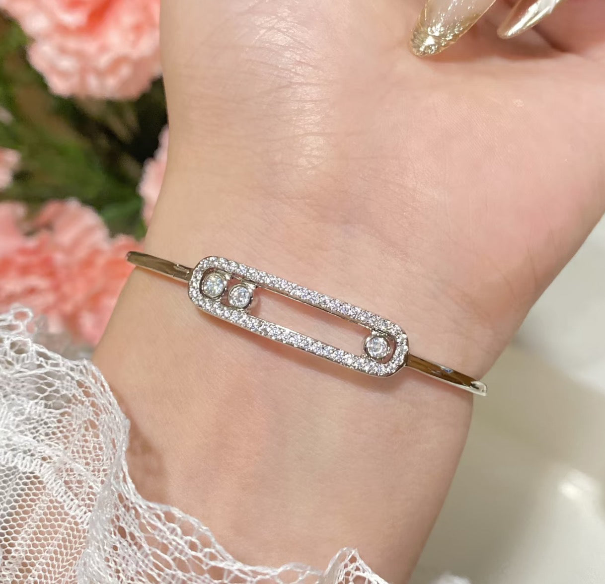 [AM]MOVE PAVÉ DIAMOND BANGLE BRACELET M
