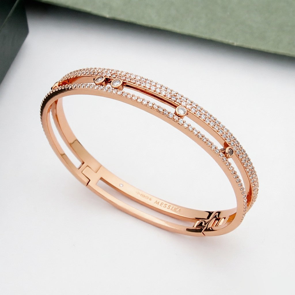 [AM]MOVE ROMANE PAVÉ DIAMOND BANGLE BRACELET