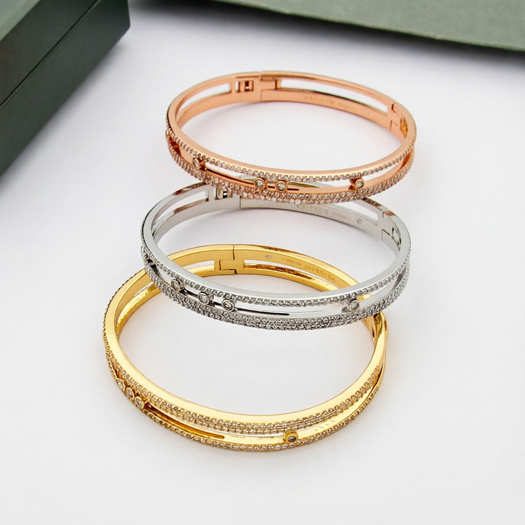 [AM]MOVE ROMANE PAVÉ DIAMOND BANGLE BRACELET