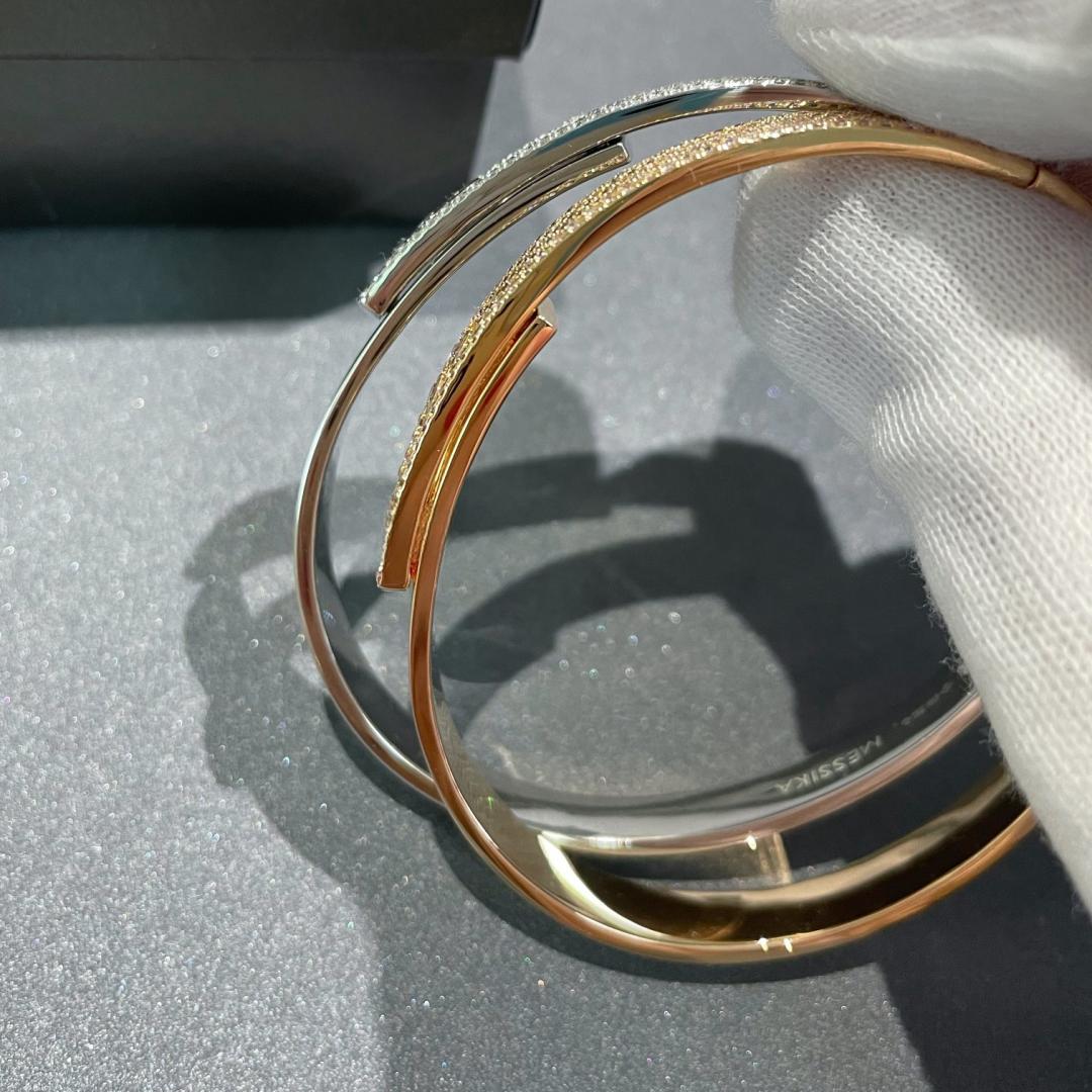 [AM]MOVE NOA PAVÉ DIAMOND BANGLE BRACELET