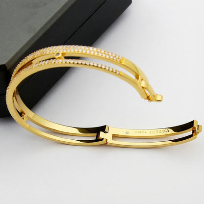 [AM]MOVE ROMANE PAVÉ DIAMOND BANGLE BRACELET