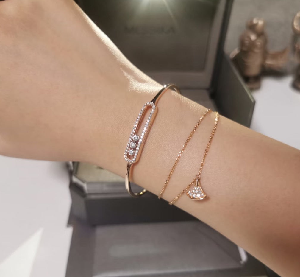 [AM]MOVE PAVÉ DIAMOND BANGLE BRACELET M
