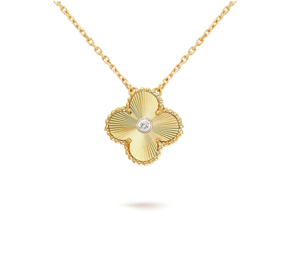 [AM]15MM CLOVER FLOWER DIAMOND PENDANT NECKLACE COLLECTION
