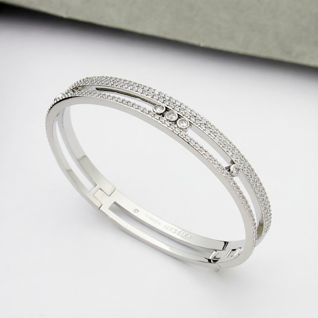 [AM]MOVE ROMANE PAVÉ DIAMOND BANGLE BRACELET