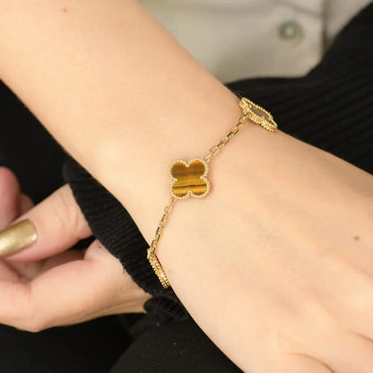 [AM]LUCKY CLOVER 5-MOTIF BRACELET -  TIGER’S EYE COLLECTION