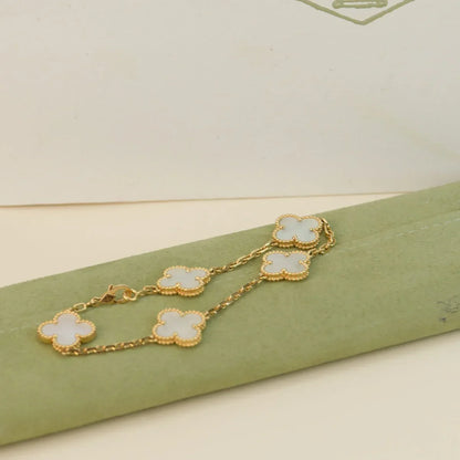 [AM]LUCKY CLOVER 5-MOTIF BRACELET - WHITE MOTHER-OF-PEARL COLLECTION