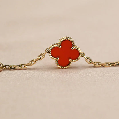 [AM]LUCKY CLOVER 5-MOTIF BRACELET - RED CARNELIAN COLLECTION
