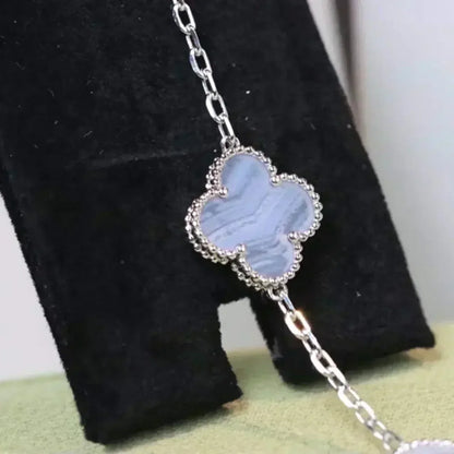 [AM]LUCKY CLOVER 5-MOTIF BRACELET - PURPLE CHALCEDONY COLLECTION