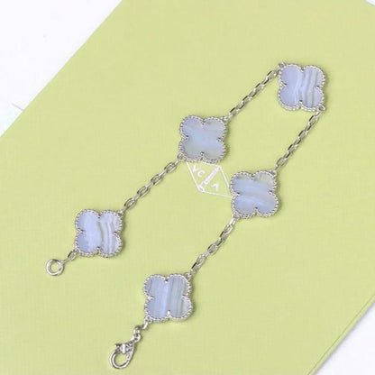 [AM]LUCKY CLOVER 5-MOTIF BRACELET - PURPLE CHALCEDONY COLLECTION