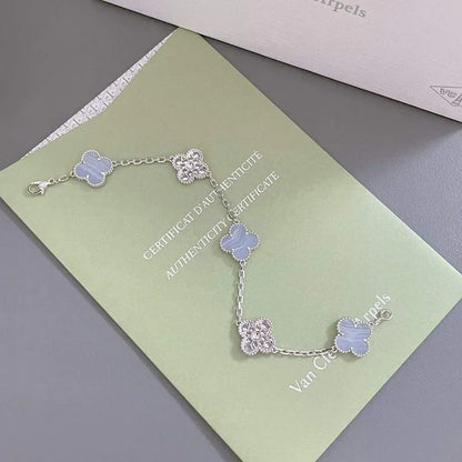 [AM]LUCKY CLOVER 5-MOTIF BRACELET - PURPLE CHALCEDONY COLLECTION