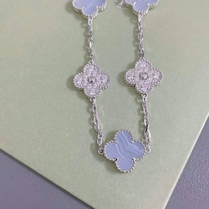 [AM]LUCKY CLOVER 5-MOTIF BRACELET - PURPLE CHALCEDONY COLLECTION