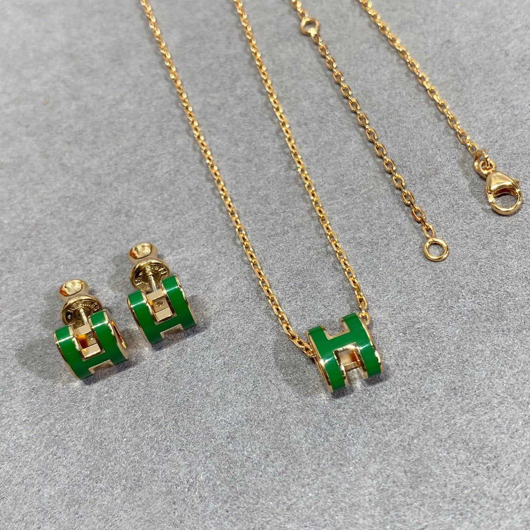 [AM]POP H GREEN NECKLACE SILVER AND GOLD