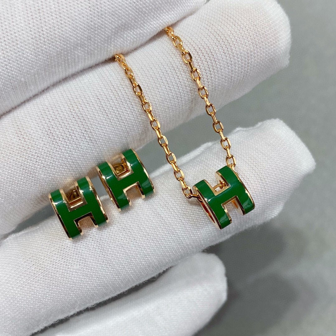 [AM]POP H GREEN NECKLACE SILVER AND GOLD
