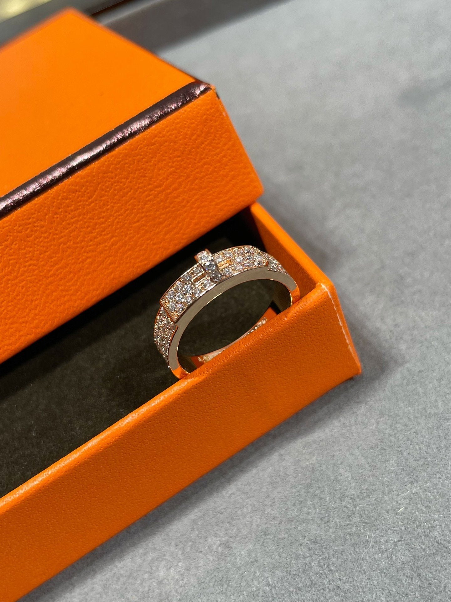 [AM]KELLY ROSE GOLD DIAMOND RING