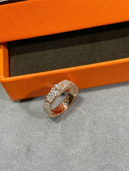 [AM]KELLY ROSE GOLD DIAMOND RING