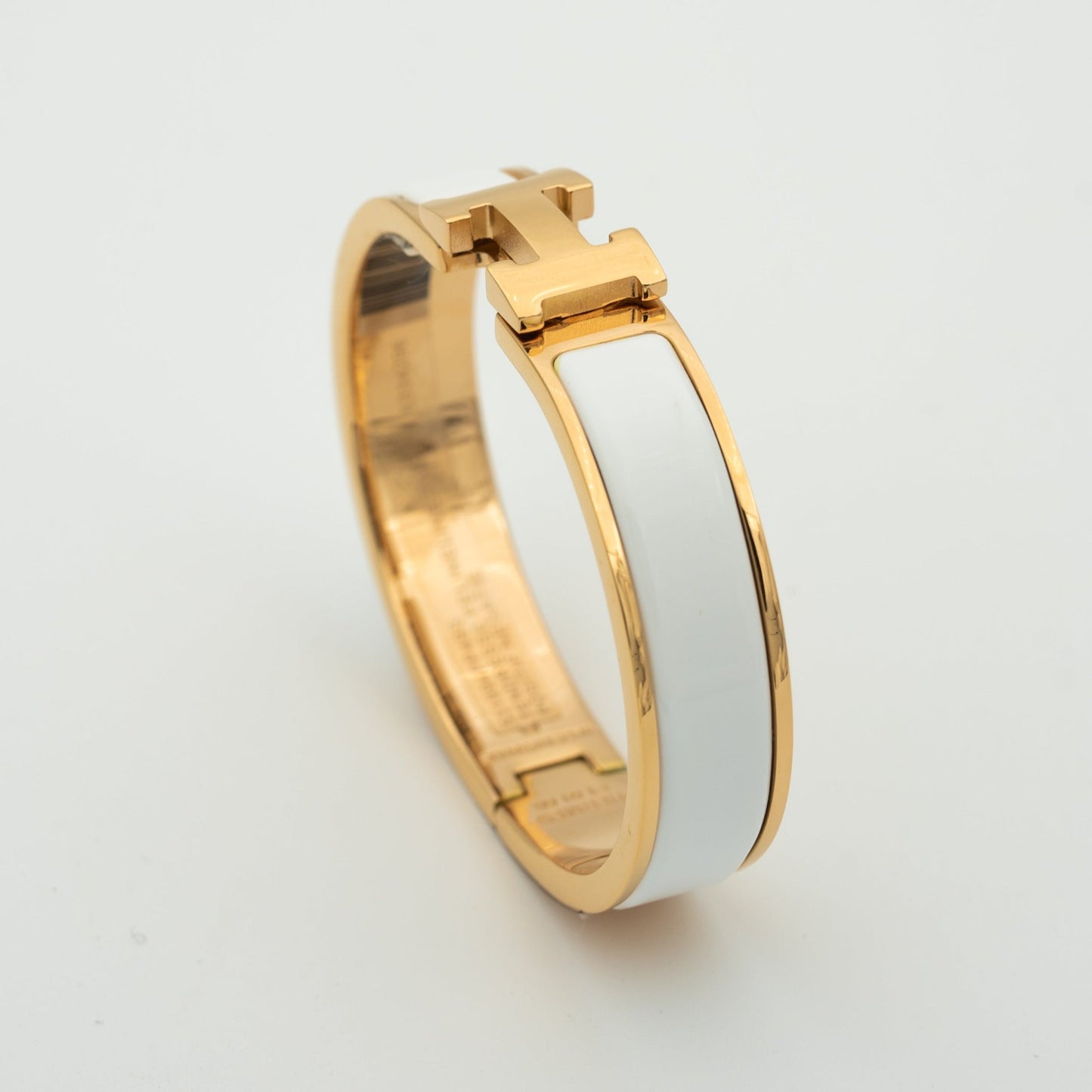 [AM]H WHITE BRACELET