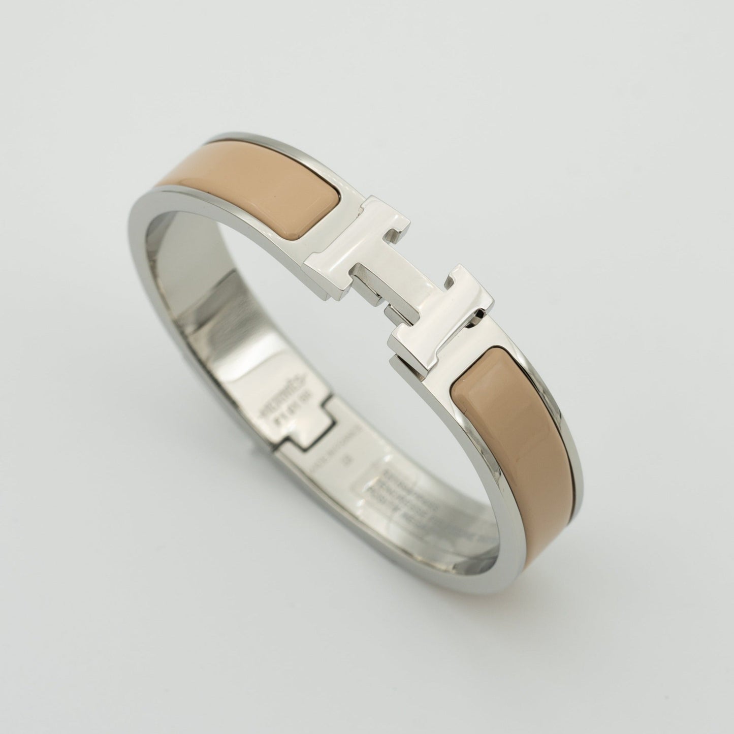 [AM]H GREY BRACELET