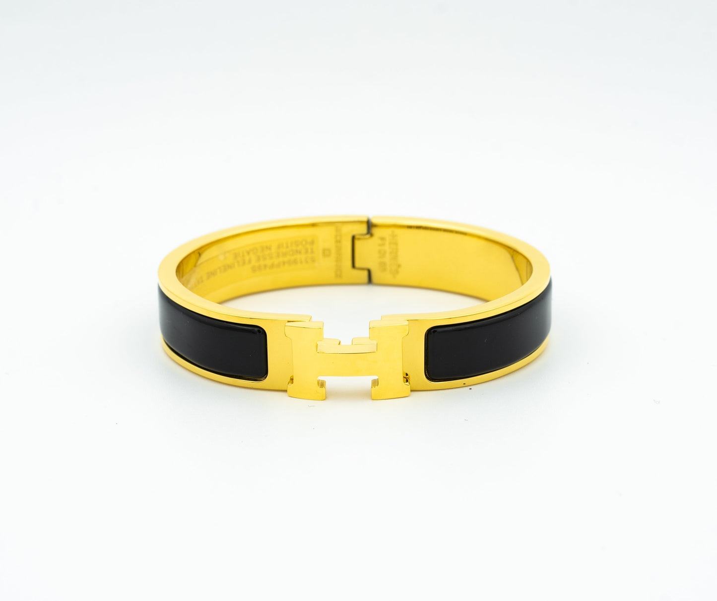 [AM]H BLACK BRACELET