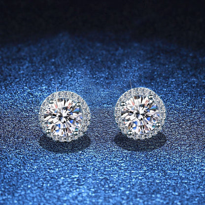 [AM]CLASSIC 4-PRONG ROUND MOISSANITE STUD EARRINGS