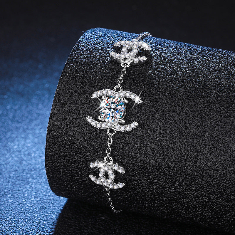 [AM]CLASSIC INTERLOCKING MOISSANITE BRACELET