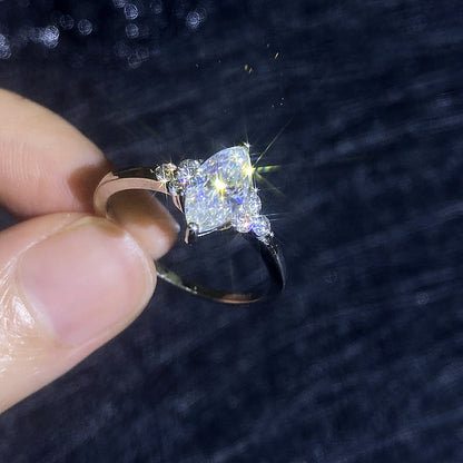 [AM]ELEGANT MARQUISE CUT MOISSANITE RING WITH SIDE ACCENTS