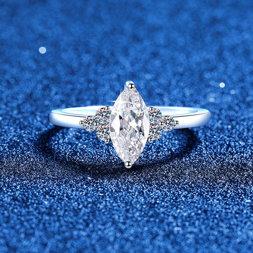 [AM]ELEGANT MARQUISE CUT MOISSANITE RING WITH SIDE ACCENTS