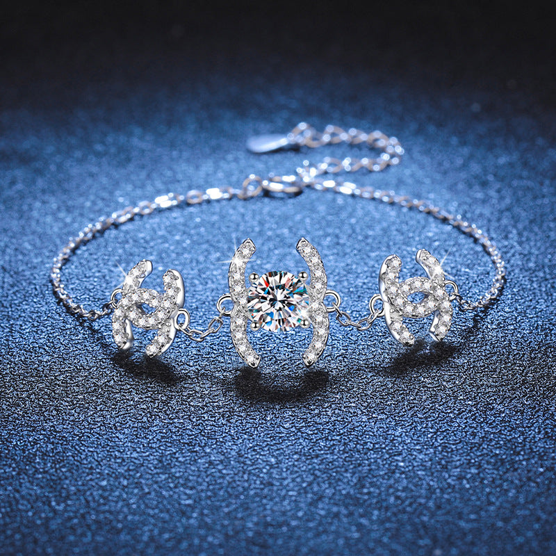 [AM]CLASSIC INTERLOCKING MOISSANITE BRACELET