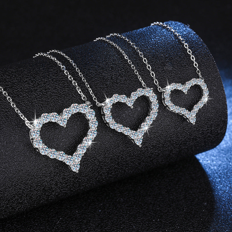 [AM]ROMANTIC HEART MOISSANITE PENDANT NECKLACE