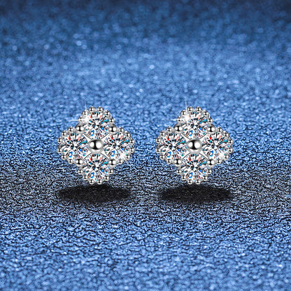 [AM]ELEGANT FOUR-LEAF CLOVER MOISSANITE STUD EARRINGS