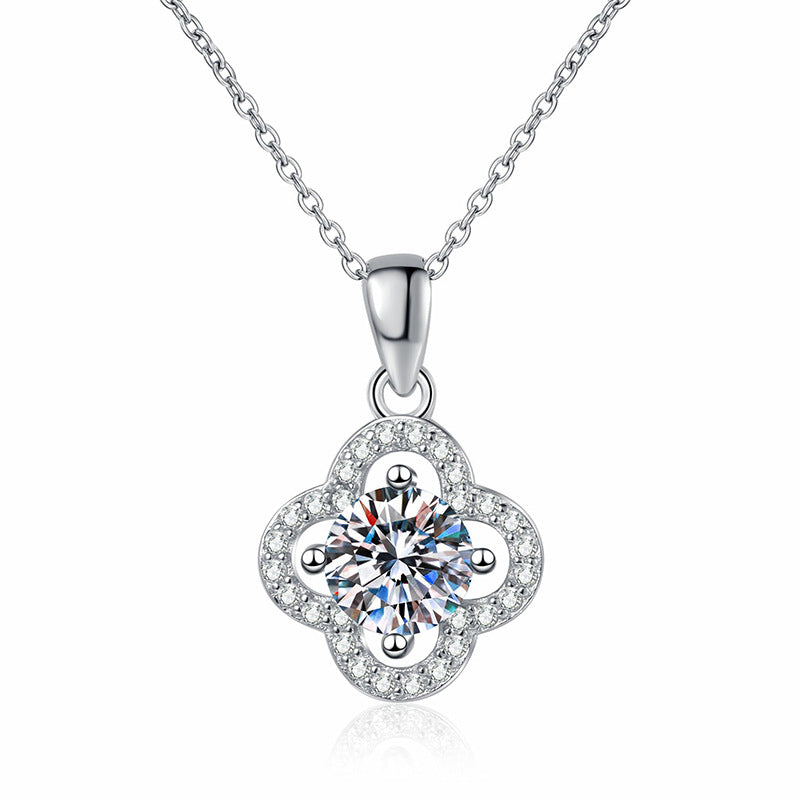 [AM]CLASSIC CLOVER MOISSANITE PENDANT NECKLACE
