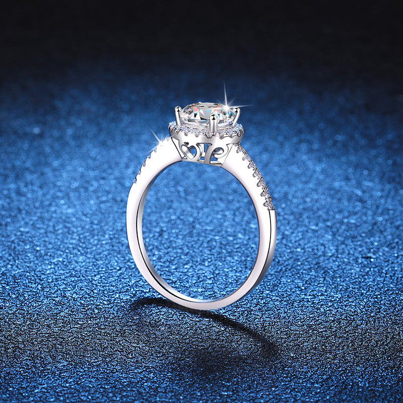 [AM]RADIANT ROUND HALO MOISSANITE ENGAGEMENT RING