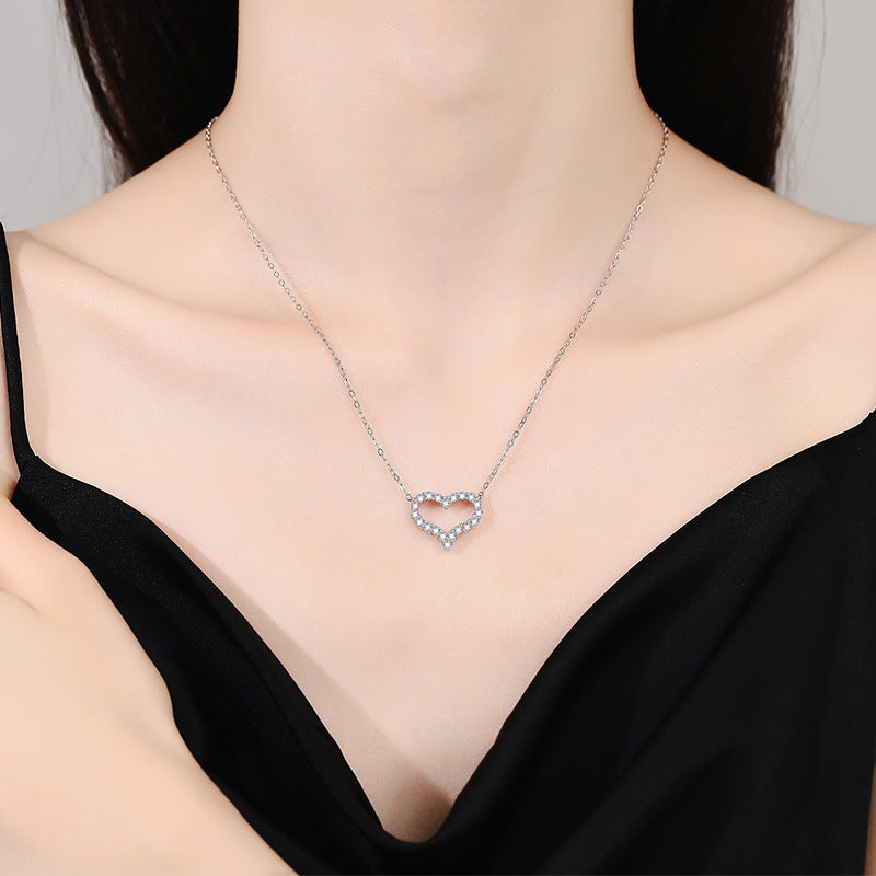 [AM]ROMANTIC HEART MOISSANITE PENDANT NECKLACE