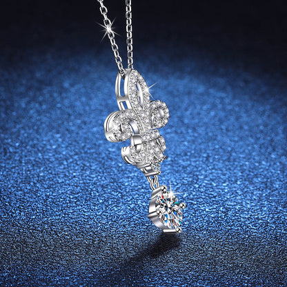 [AM]ROYAL FLEUR-DE-LIS MOISSANITE PENDANT NECKLACE
