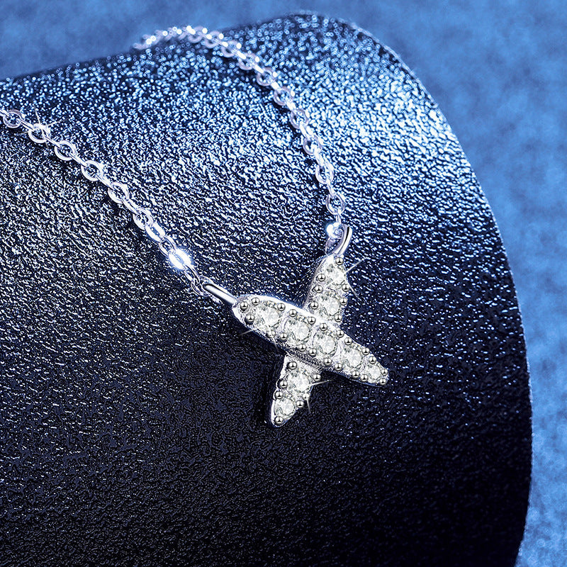 [AM]MODERN X-SHAPE PAVÉ MOISSANITE NECKLACE