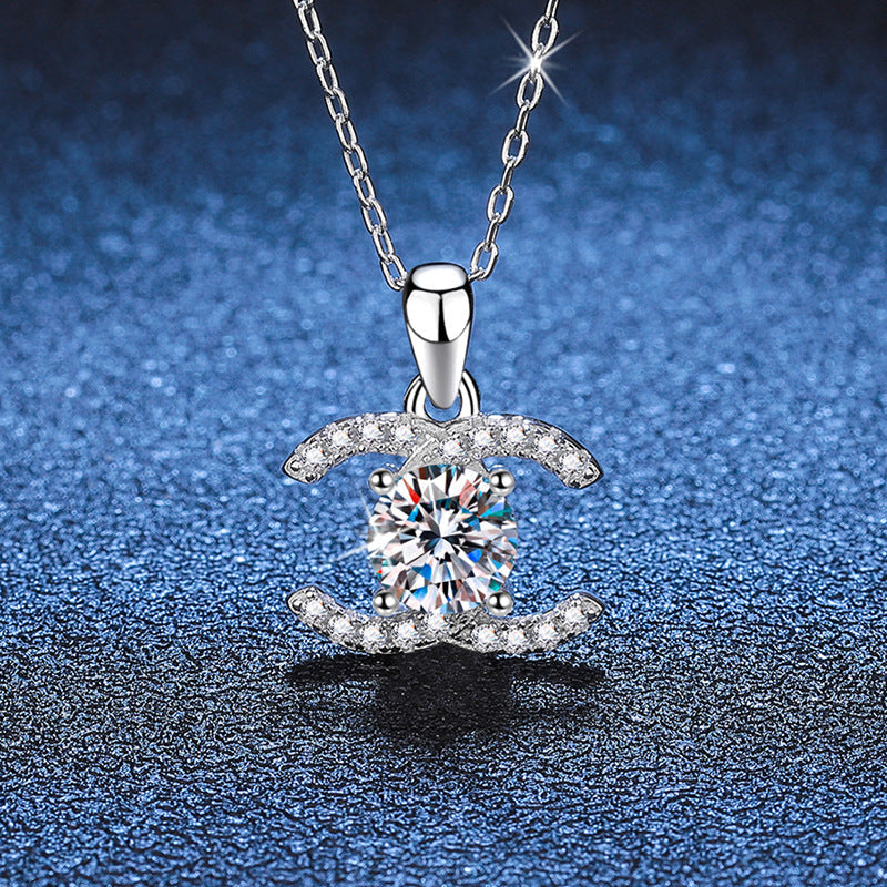 [AM]CLASSIC INTERLOCKING MOISSANITE PENDANT NECKLACE