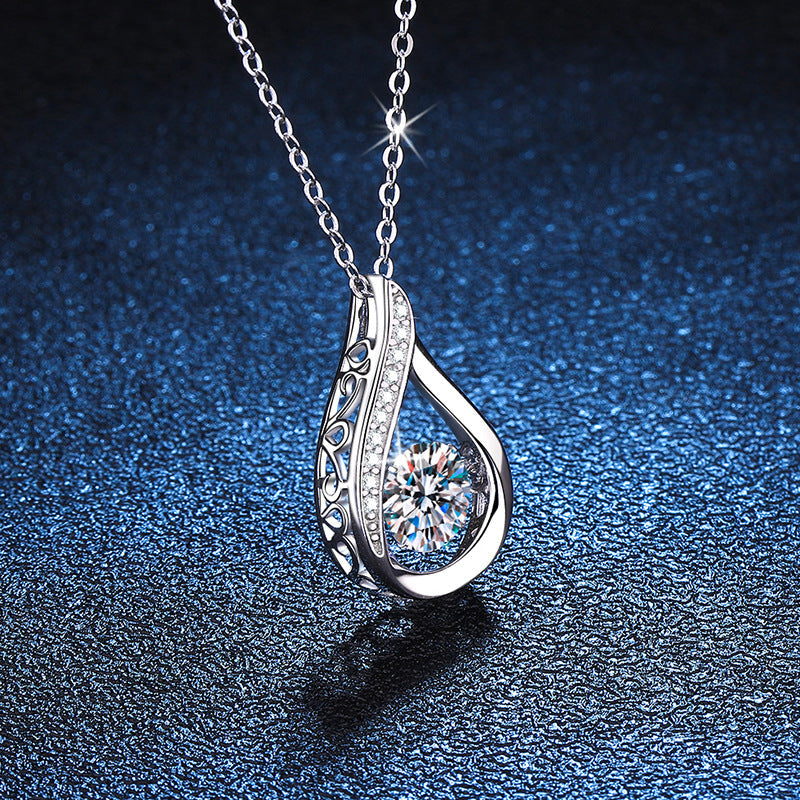 [AM]DANCING WATER DROP MOISSANITE NECKLACE