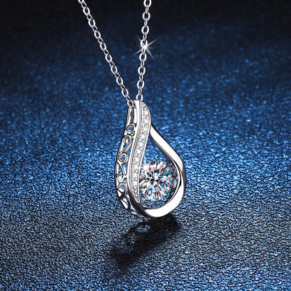 [AM]DANCING WATER DROP MOISSANITE NECKLACE