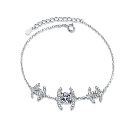 [AM]CLASSIC INTERLOCKING MOISSANITE BRACELET