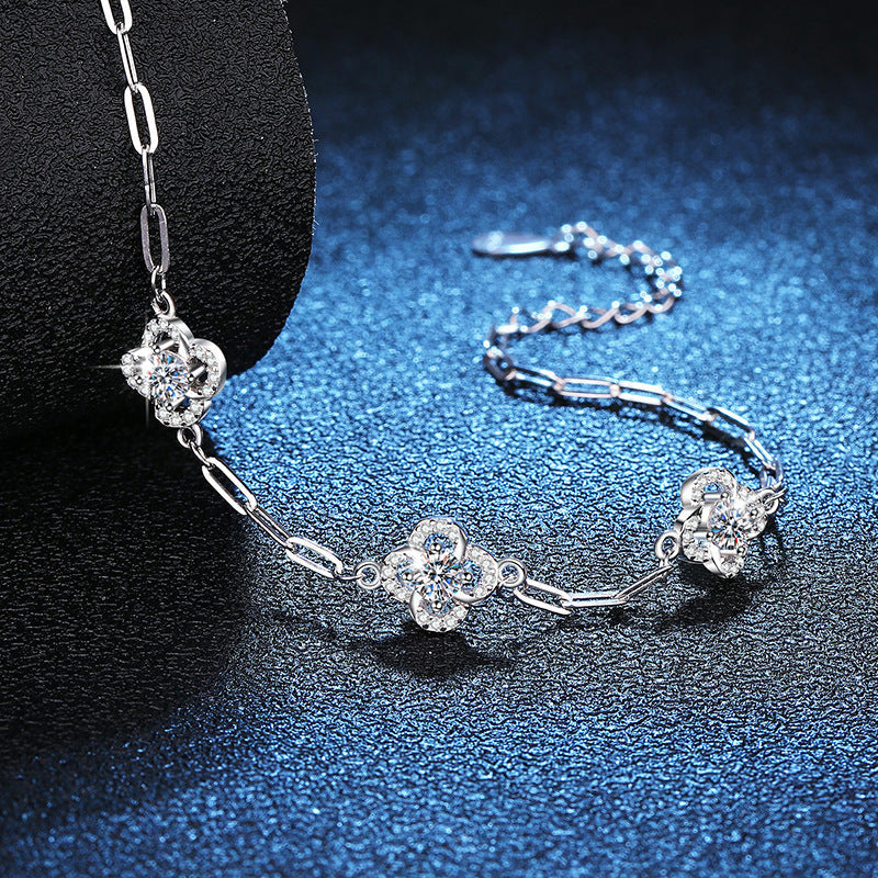 [AM]TRIPLE-CLOVER MOISSANITE BRACELET